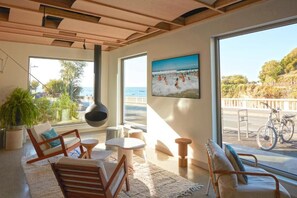Flat-screen TV - Hotel de la Plage (Biarritz)