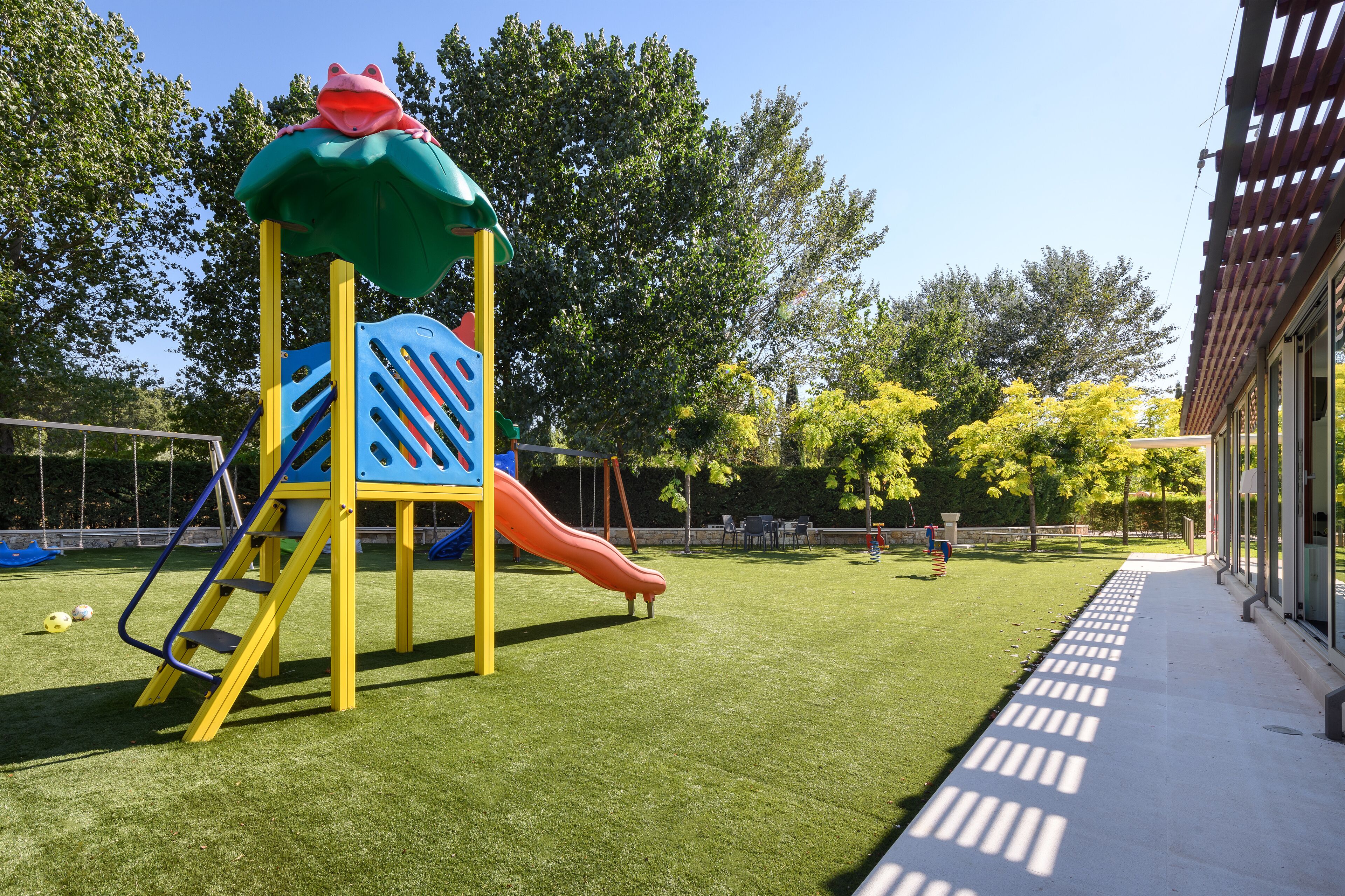 children’s play area – outdoor