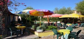 Cocina mediterránea, con vista al jardín 
