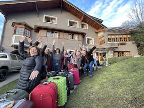 Front of property - Las Marianas Hotel (San Carlos de Bariloche)