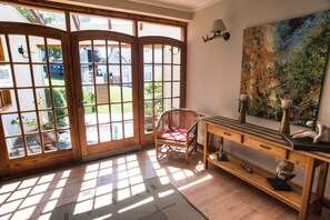 Pintu masuk interior