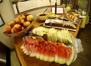 Desayuno buffet todos los días (con cargo)
