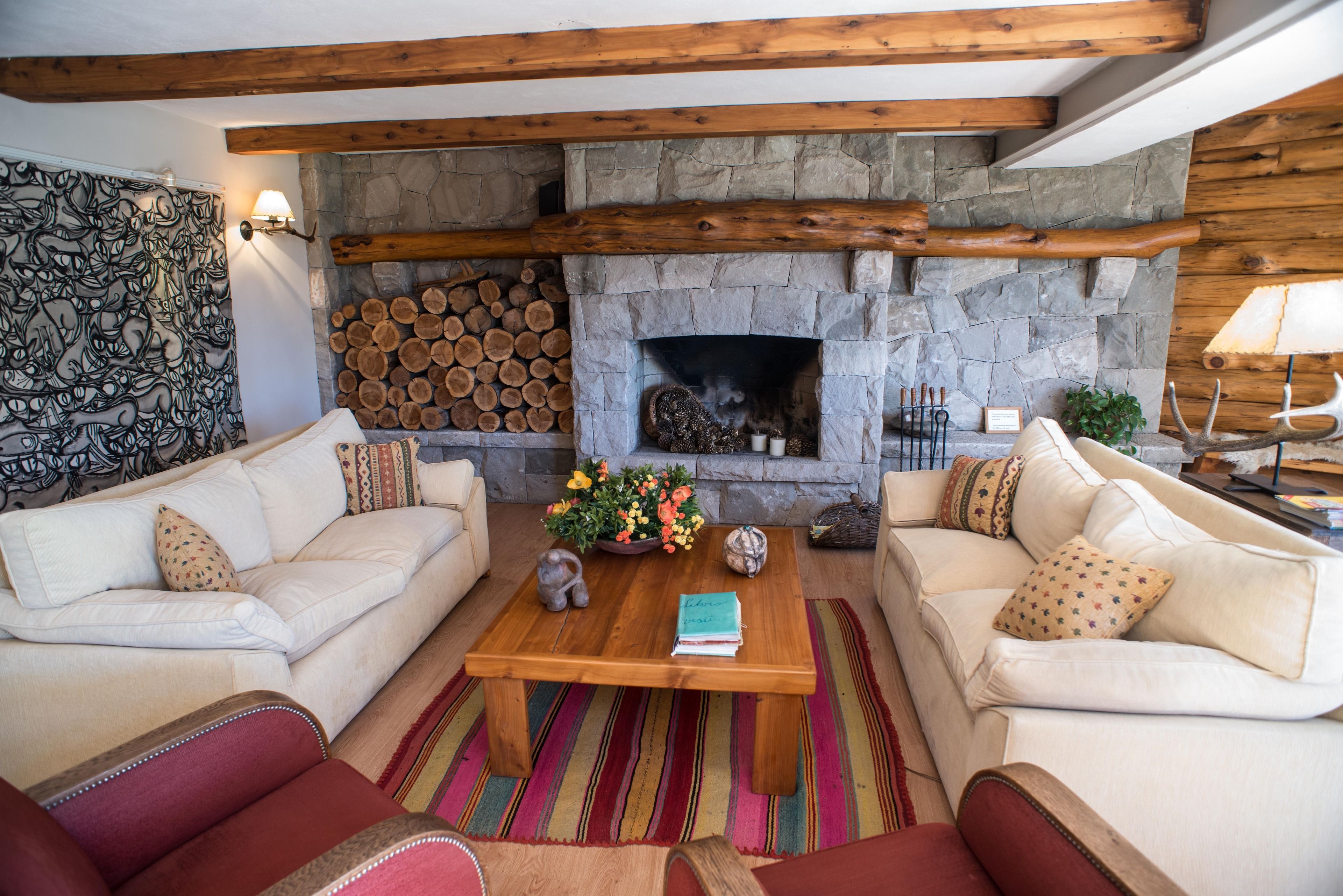 Coin salon dans le hall