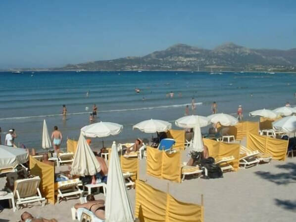 Beach nearby - Bel Ombra (Calvi)