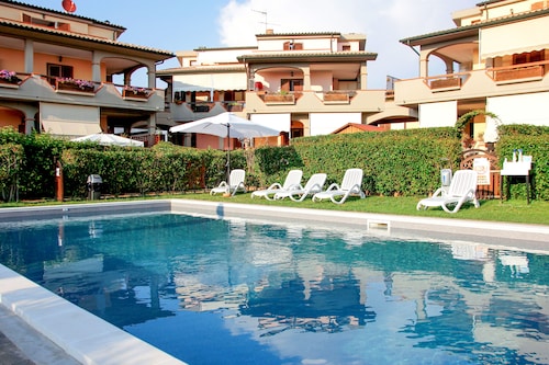 Follonica Apartments - Pool & Relax