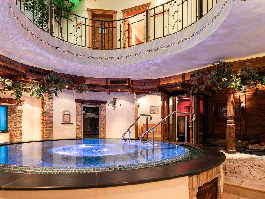 Un sauna, baño turco, 1 sala de tratamiento