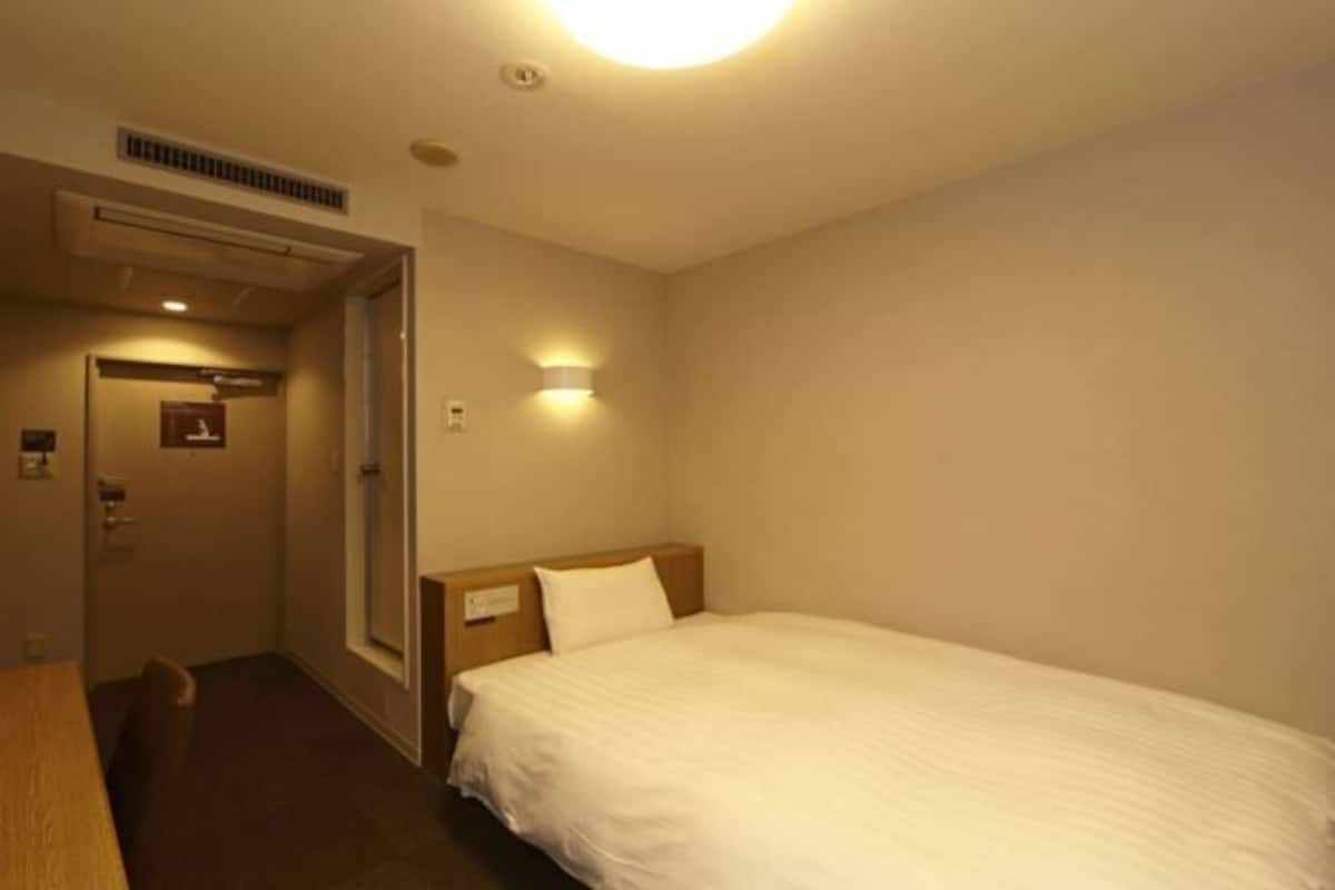 Escrivaninha, espaço de trabalho para notebook, Wi-Fi de cortesia