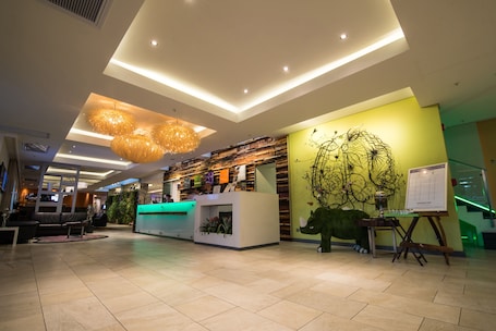 Interior entrance. Hotel Verde Cape Town Airport
