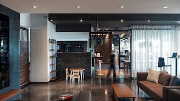 Lobby lounge