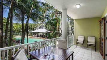 Superior appartement, 1 slaapkamer | Uitzicht vanaf balkon