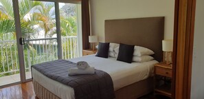 Basic-Apartment, 1 Schlafzimmer | Hochwertige Bettwaren, Pillowtop-Betten, individuell dekoriert