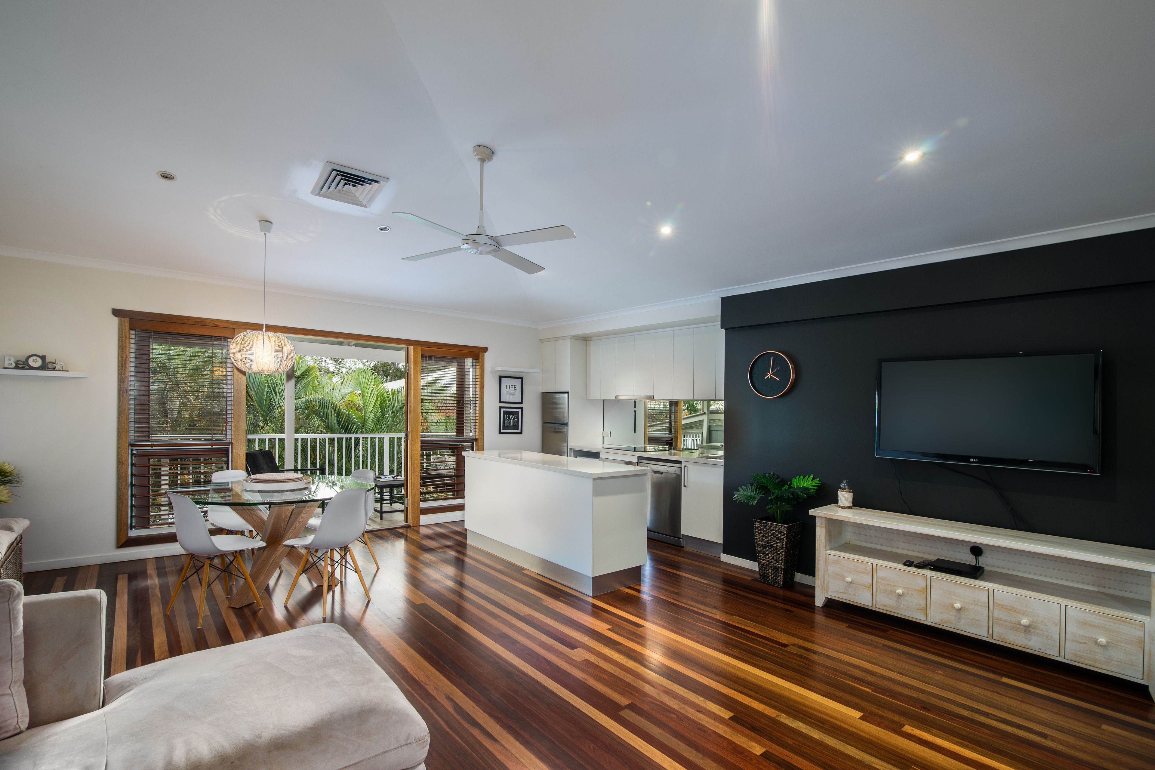 Superior Apartment, 1 Bedroom | Living room