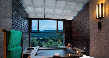 防过敏的被褥、羽绒被、迷你吧、客房内保险箱