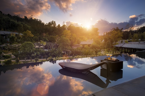 Banyan Tree Tengchong