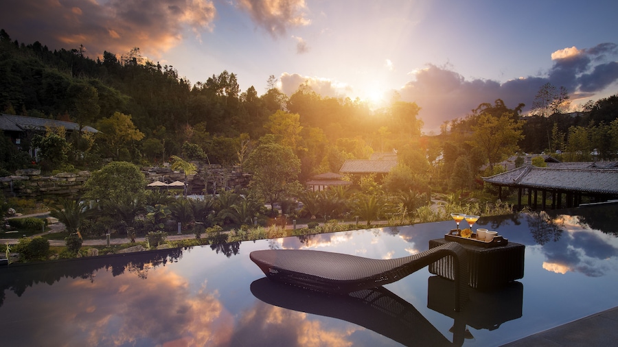 Banyan Tree Tengchong