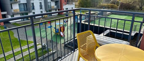 Standard Room, 2 Single Beds, Kitchenette | Balcony view