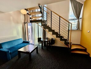 Phòng Suite, nhiều giường (Plus) | Màn/rèm cản sáng, bàn ủi/dụng cụ ủi quần áo 