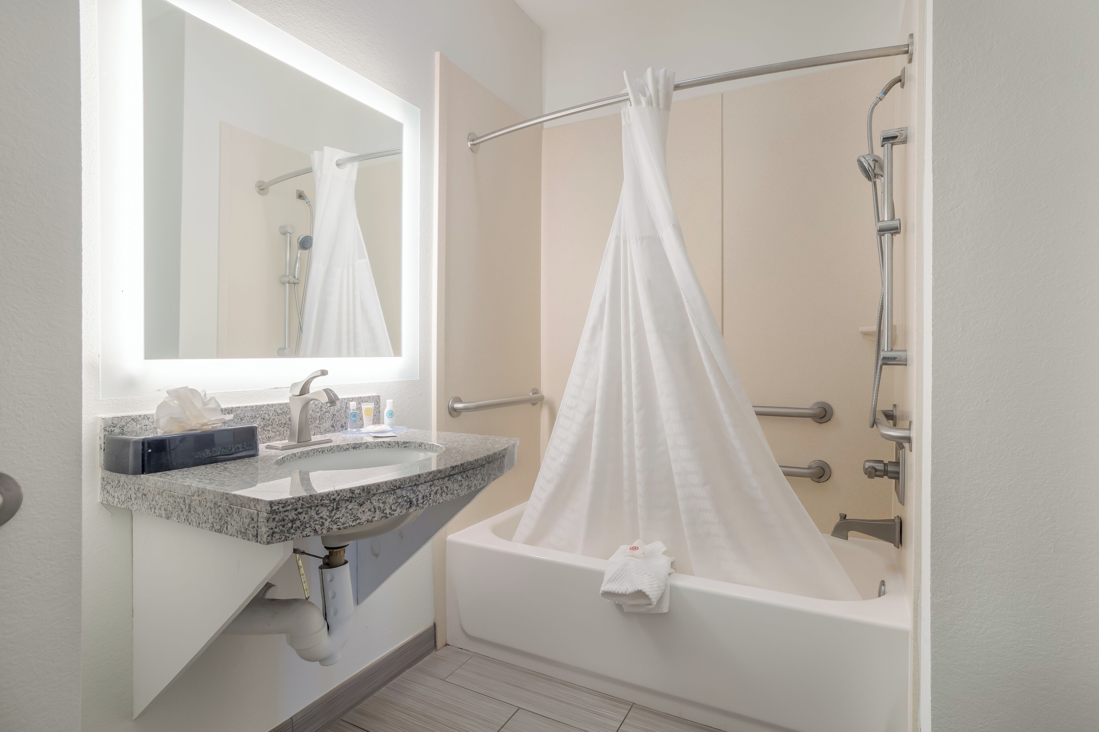 suite, multiple beds, accessible, non smoking | bathroom | free toiletries, hair dryer, towels