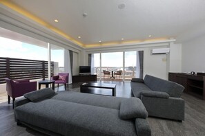 Daunenbettdecken, Zimmersafe, individuell dekoriert