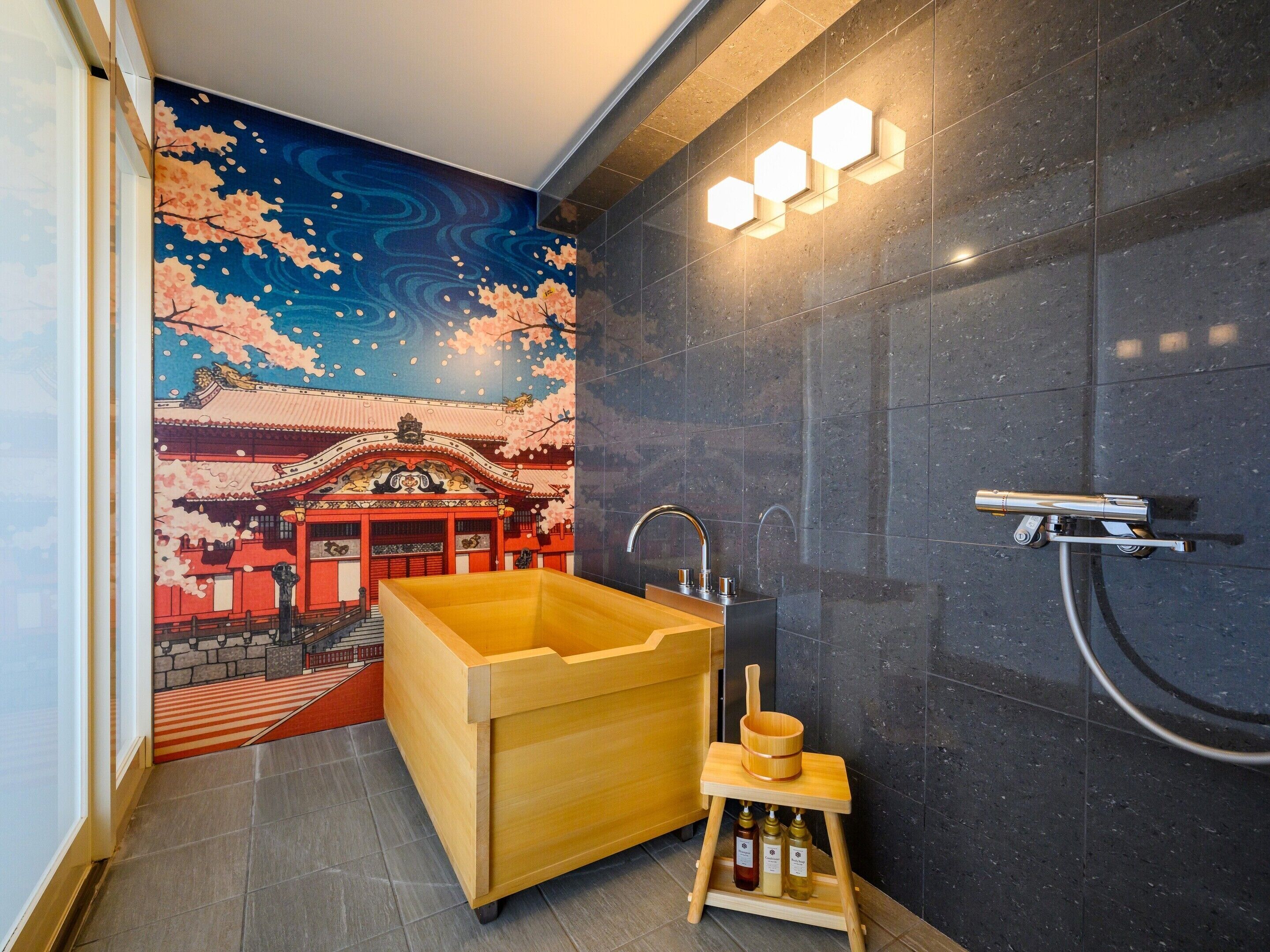 룸 | 욕실 | 별도의 욕조 및 샤워 시설, 헤어드라이어, 슬리퍼, 타월