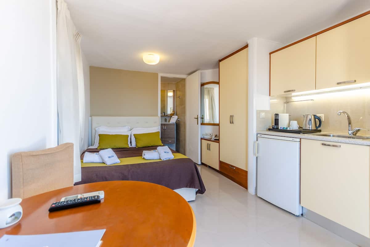 Economy eenpersoonskamer | 1 slaapkamer, lakens van Egyptisch katoen, luxe beddengoed