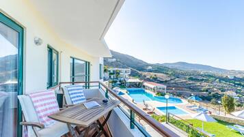 Deluxe Suite, Sea View (Panoramic) | Balcony view