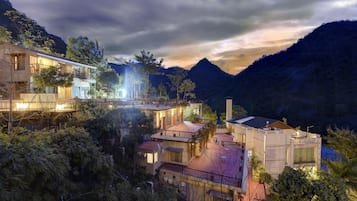 Front of property – evening/night