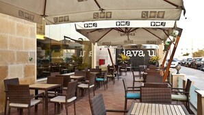 4 restaurantes: opção de café da manhã, almoço e jantar