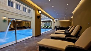 Piscina interna, piscina externa