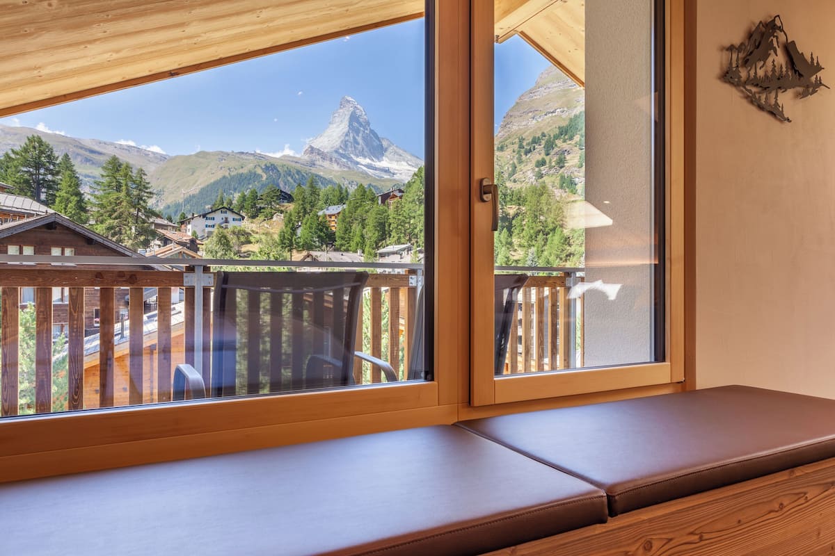 Attica Family Suite with Matterhorn View | 1 bedroom, in-room safe, desk, laptop workspace