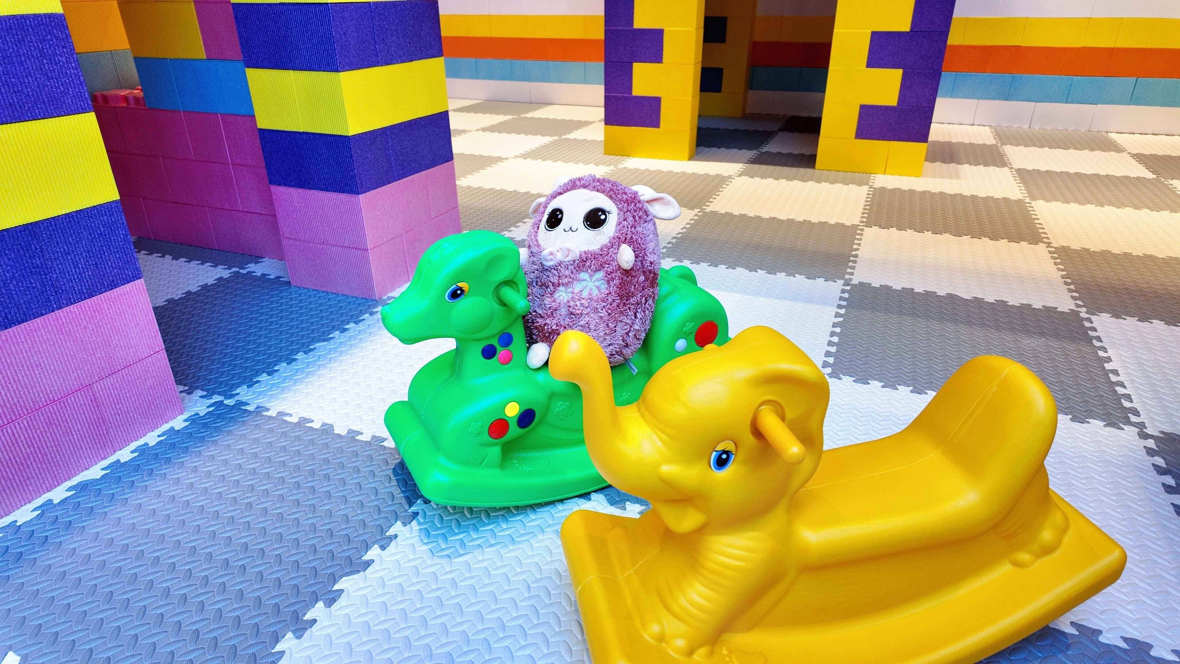 children’s play area – indoor