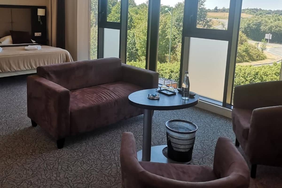 Suite Superior | 1 camera, una scrivania, tende oscuranti, insonorizzazione