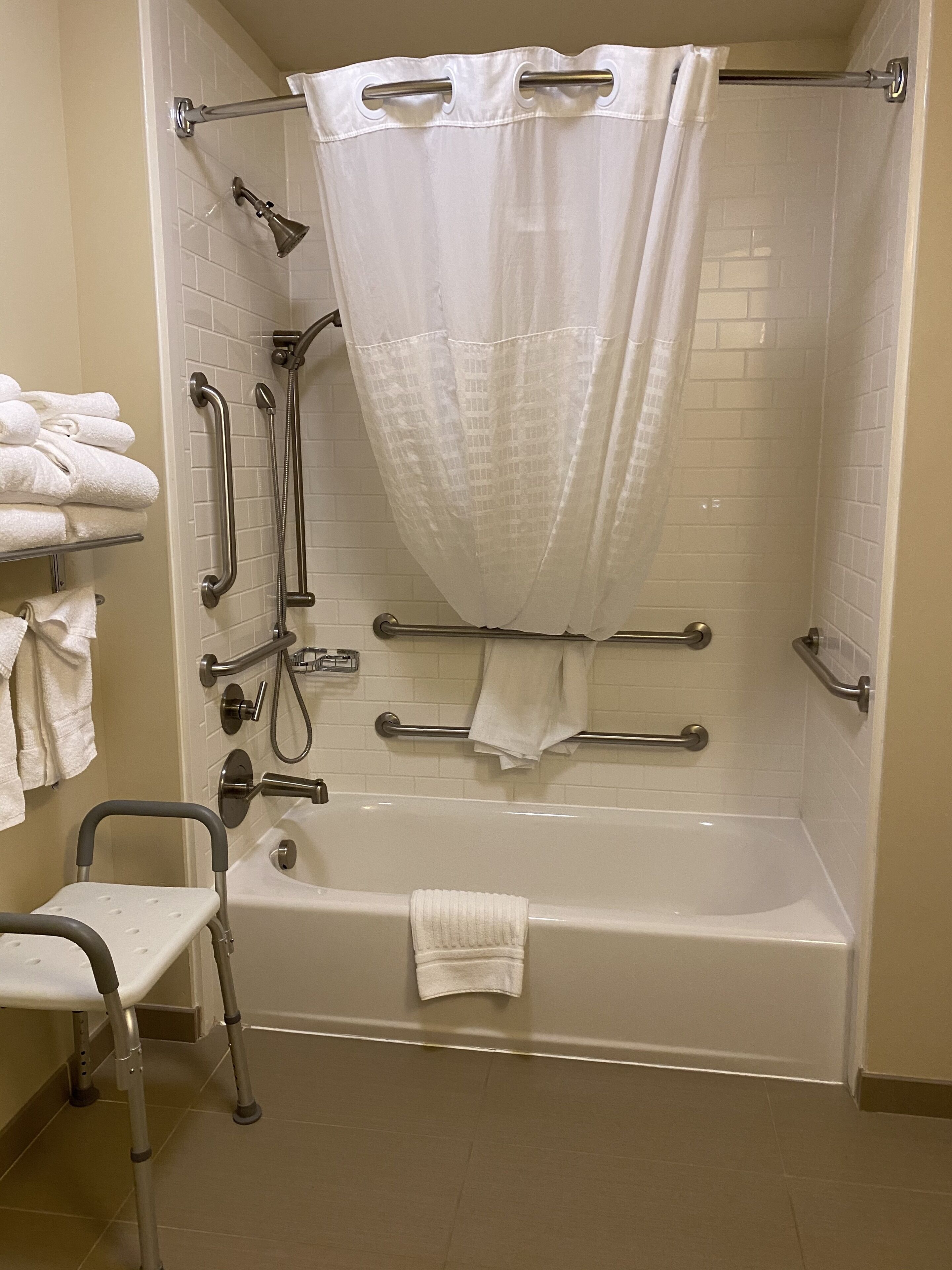 room, 2 queen beds, accessible, non smoking | bathroom | combined shower/bathtub, free toiletries, hair dryer, towels