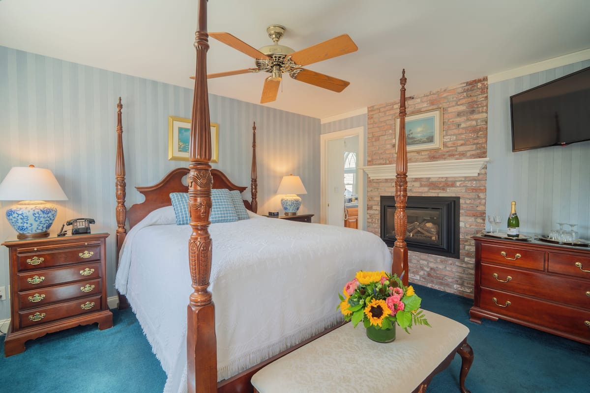 Admiral's Suite