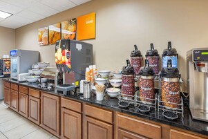 Desayuno continental incluido todos los días 