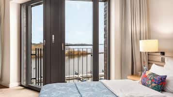Studio, vue fleuve | Vue de la chambre