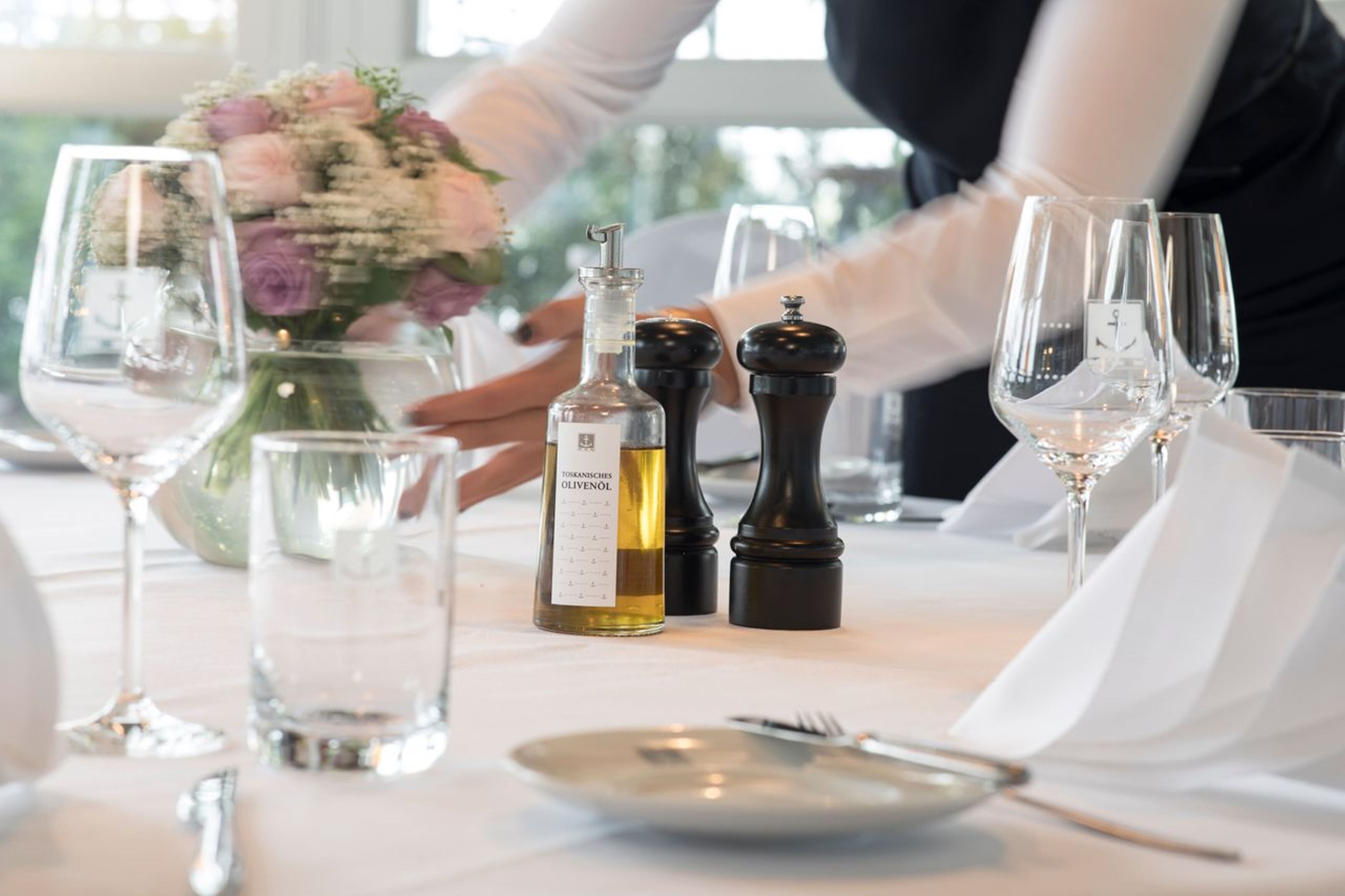 daily buffet breakfast (eur 21.50 per person)