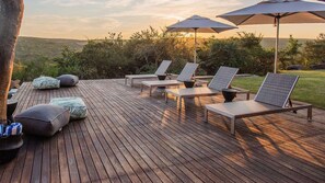 In-room safe, free WiFi, bed sheets - Tala Game Reserve (Camperdown)