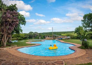 Piscine extérieure