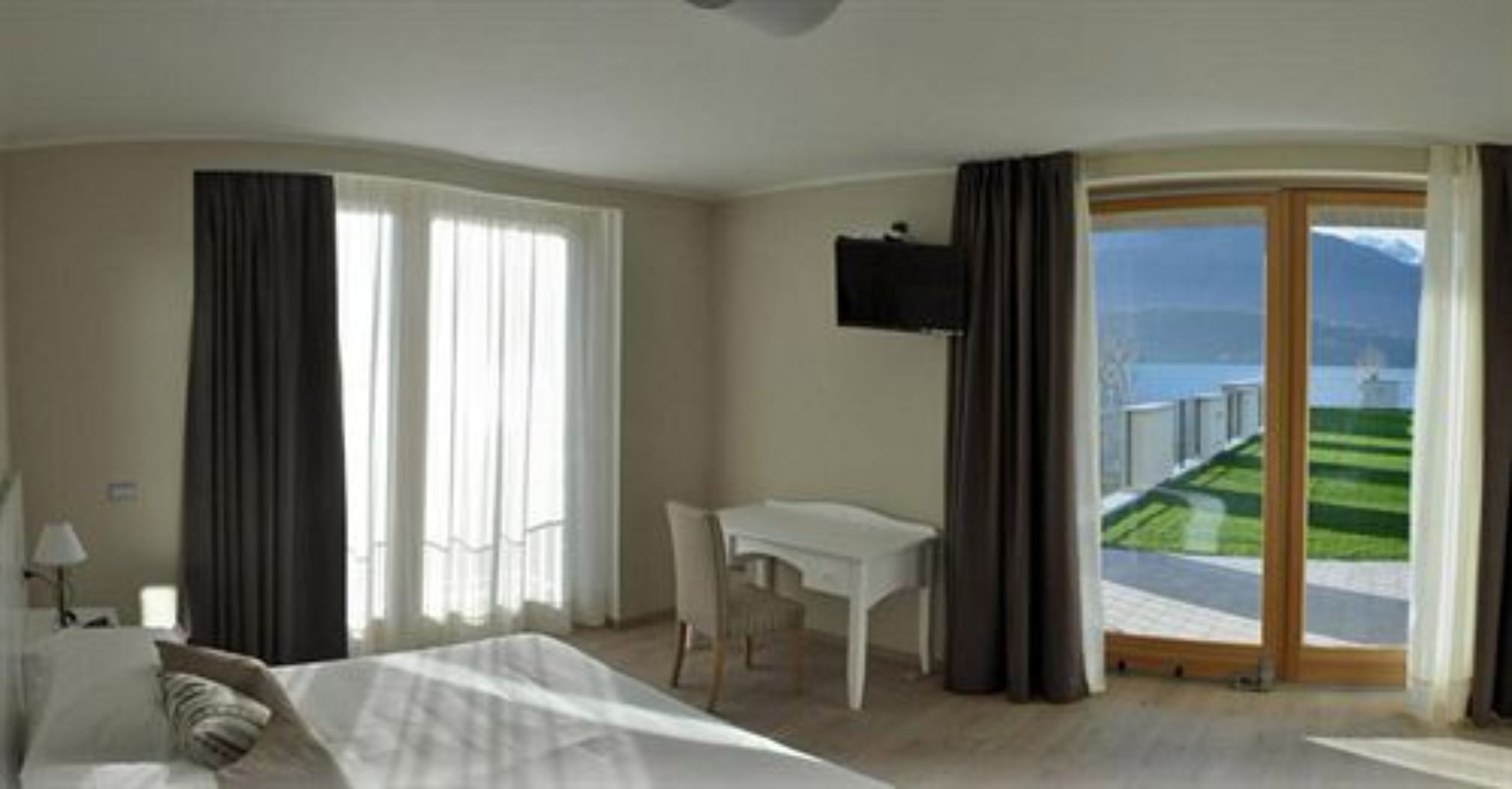 minibar, in-room safe, desk, soundproofing