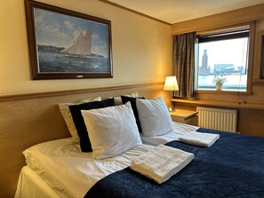 高級雙床房, 私人浴室, 海景 (Admiral's Cabin) | 房內夾萬、熨斗/熨衫板、免費 Wi-Fi、床單