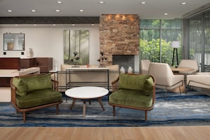 Lobby lounge - Fairfield Inn & Suites by Marriott Ithaca (Ithaca)