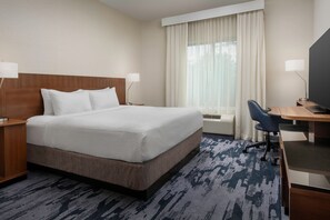 Desk, laptop workspace, iron/ironing board, free cribs/infant beds - Fairfield Inn & Suites by Marriott Ithaca (Ithaca)