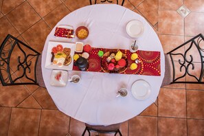 Desayuno completo incluido todos los días