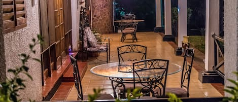 Chambre Supérieure | Terrasse/Patio
