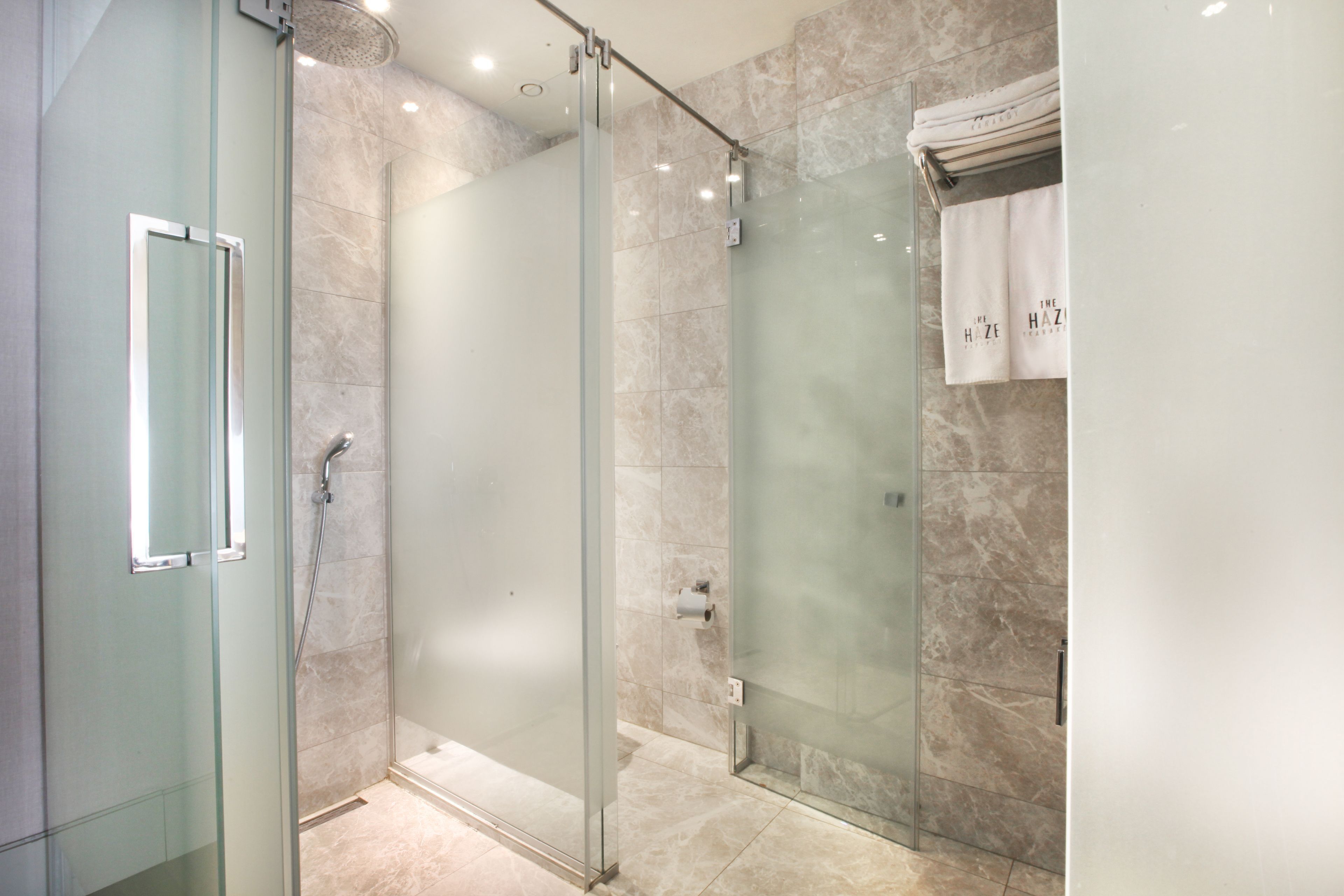 Bathroom | Shower, rainfall showerhead, free toiletries, hair dryer