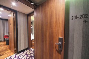 패밀리 스위트 | 고급 침구, 템퍼페딕 침대, 미니바, 객실 내 금고