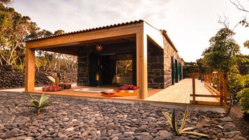 Villa de lujo, 2 habitaciones, vista al océano, frente al océano | Terraza o patio