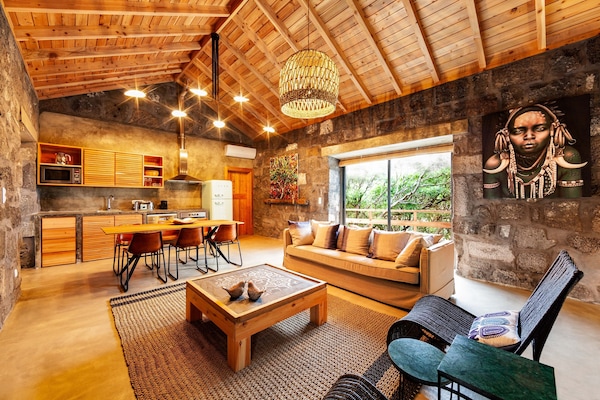 Luxury Villa, 2 Bedrooms, Ocean View, Oceanfront | Premium bedding, down comforters, in-room safe, individually decorated