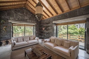 Luxury Villa, 2 Bedrooms, Ocean View, Oceanfront | Living area - Pocinhobay (Madalena)